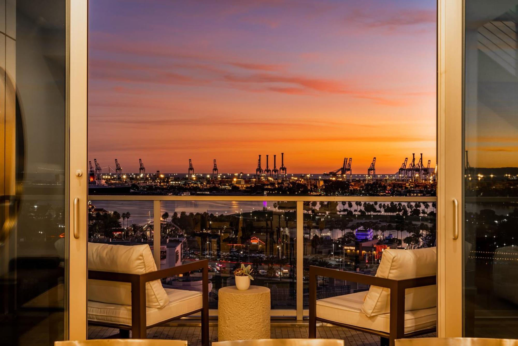 @ Marbella Lane - Luxurious 3br Penthouse Apartment *