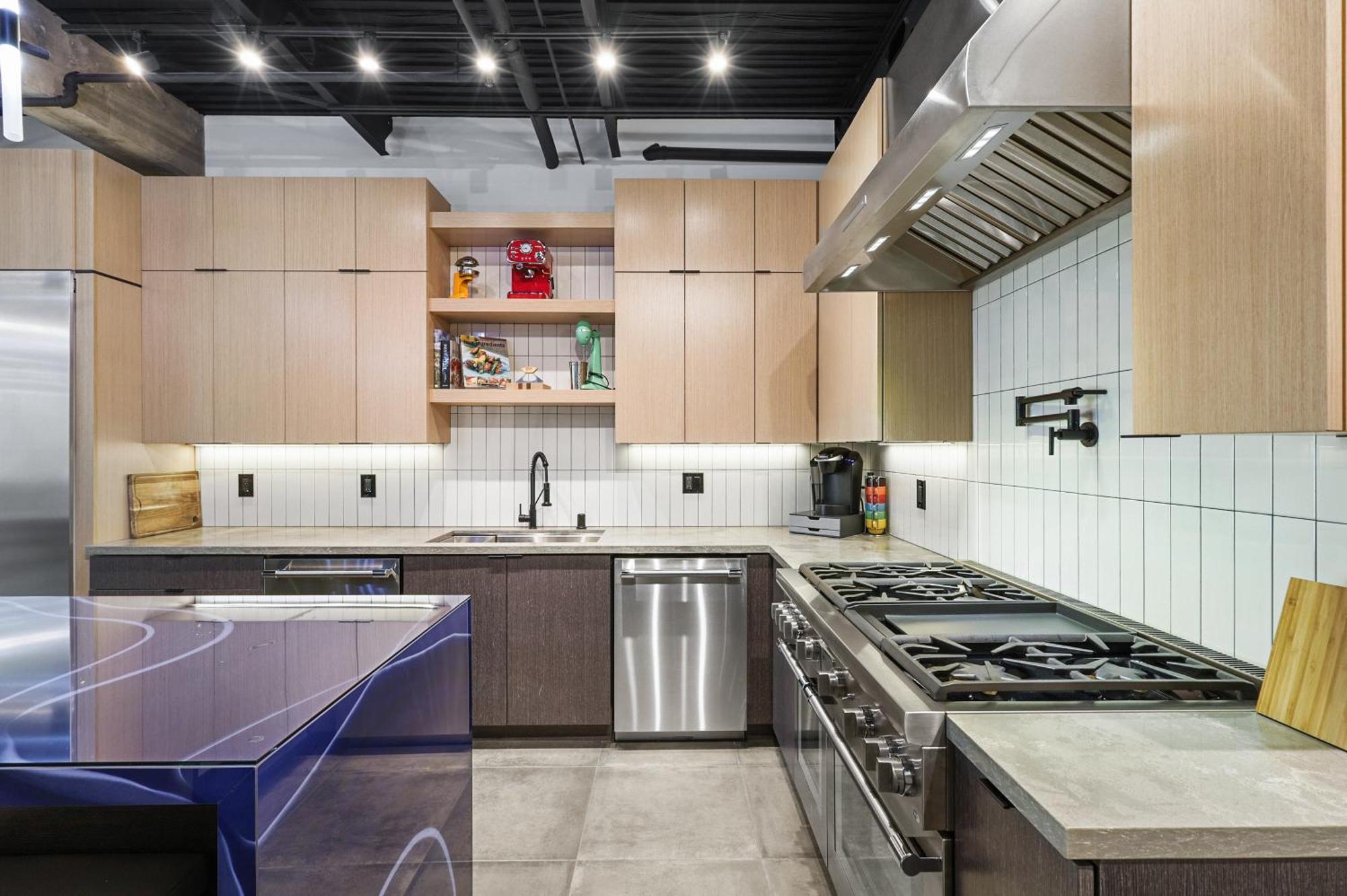 New Luxury Concrete Just Minutes From The Holiday home *