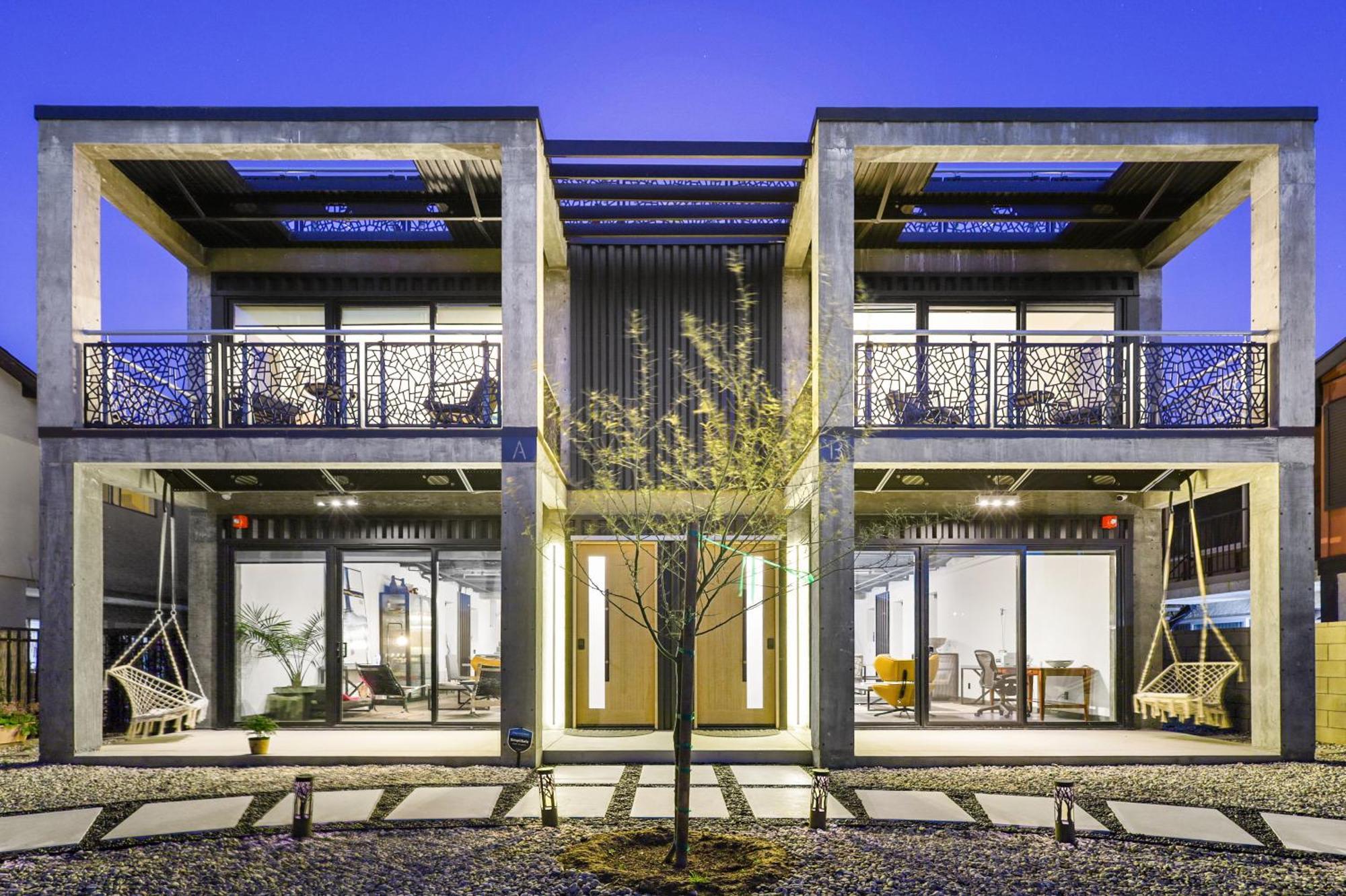 New Luxury Concrete Just Minutes From The Holiday home *