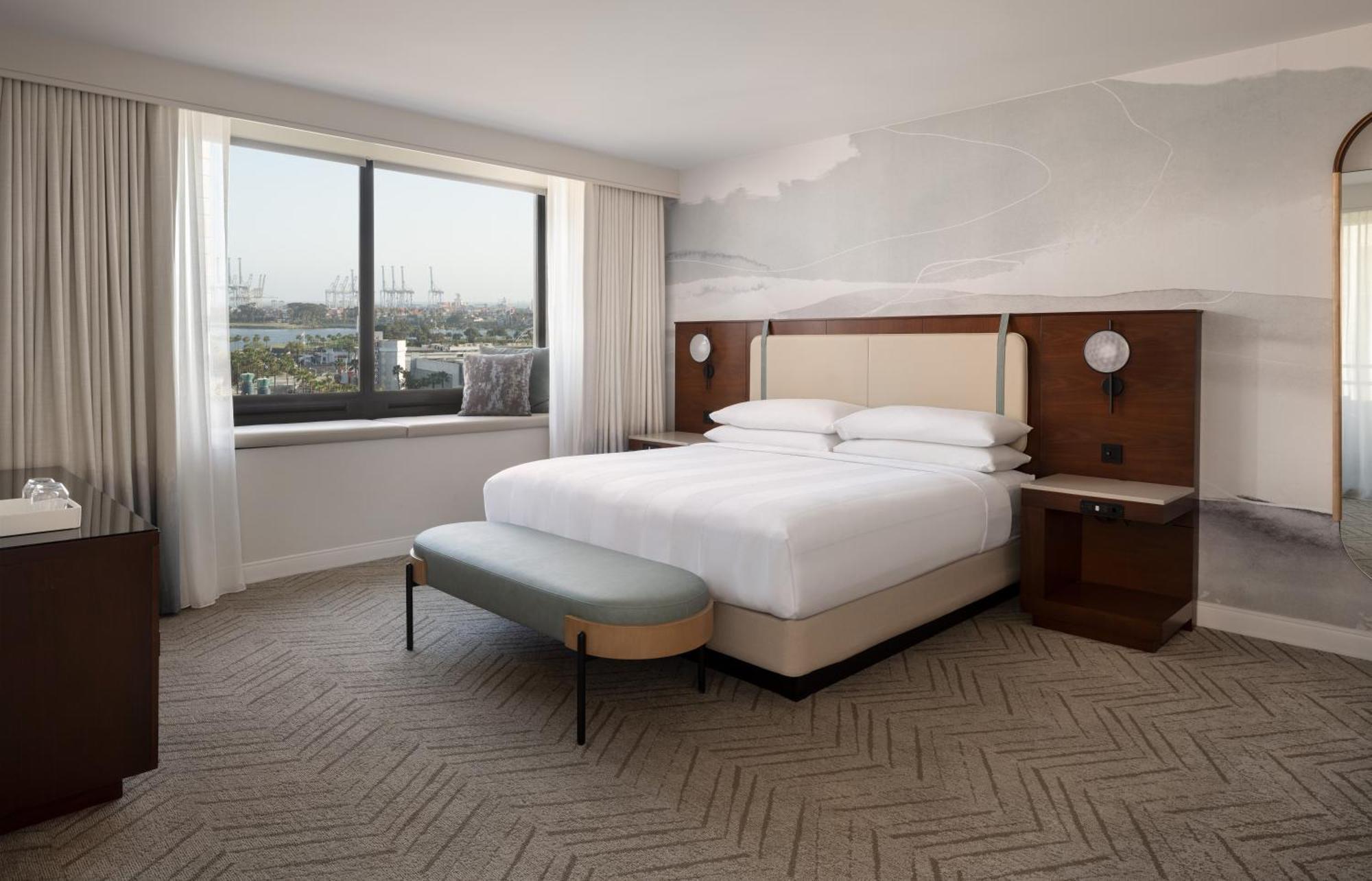 Marriott Long Downtown 4*