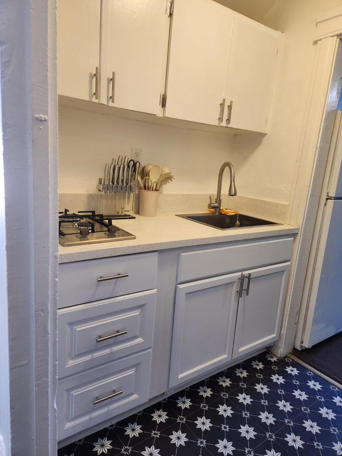 Eight Street Apartment Long Beach
