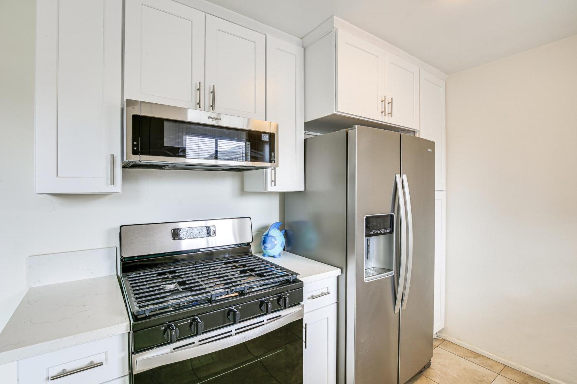 And Executive-style Oasis In Long Beach! Apartment