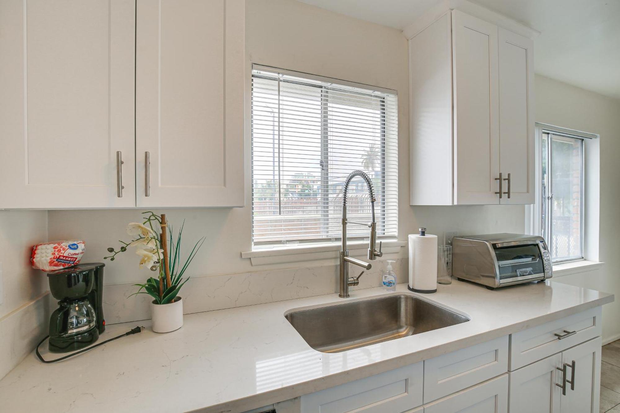 And Executive-style Oasis In Long Beach! * Long Beach