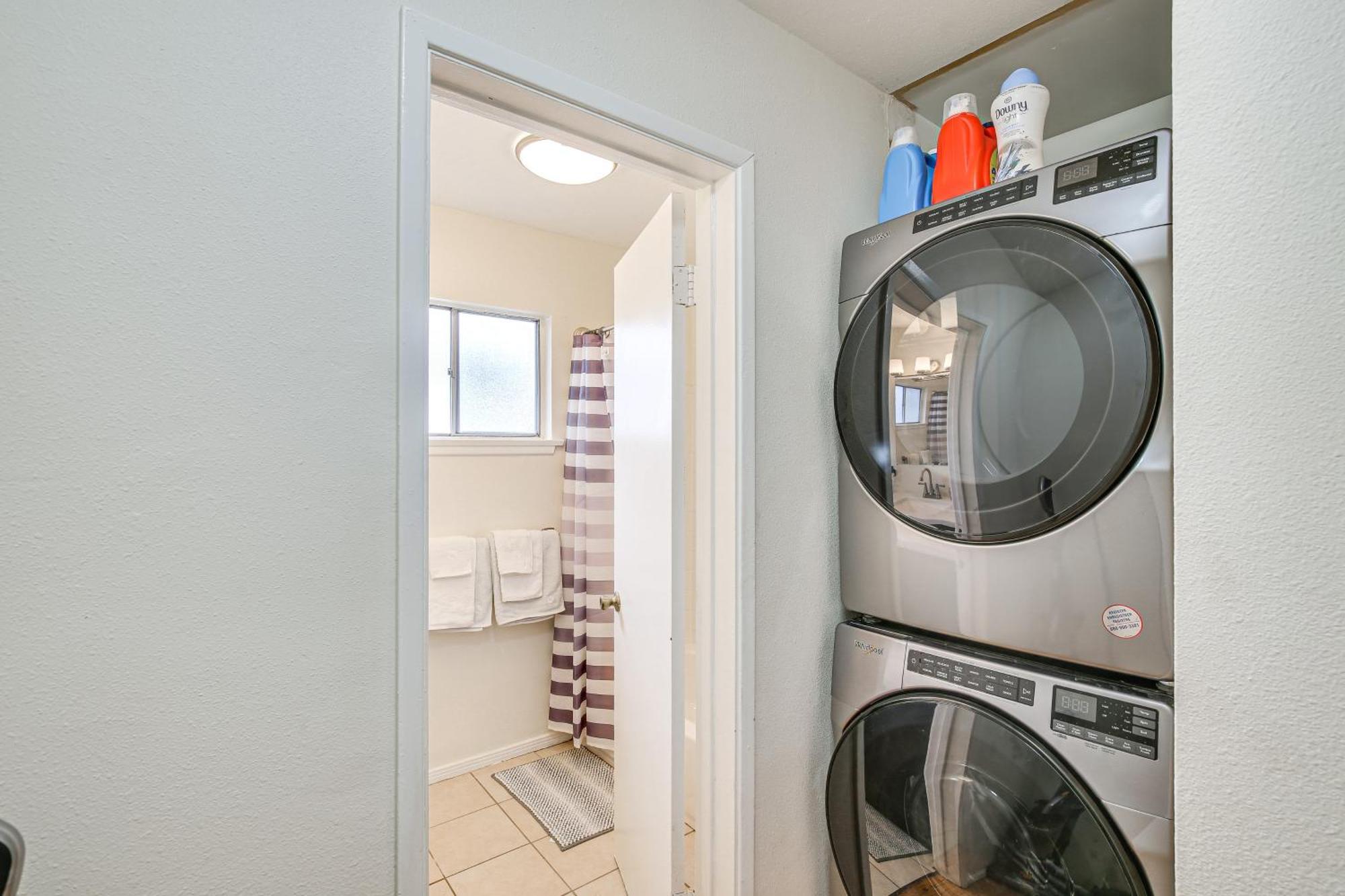 And Executive-style Oasis In Long Beach! Apartment *