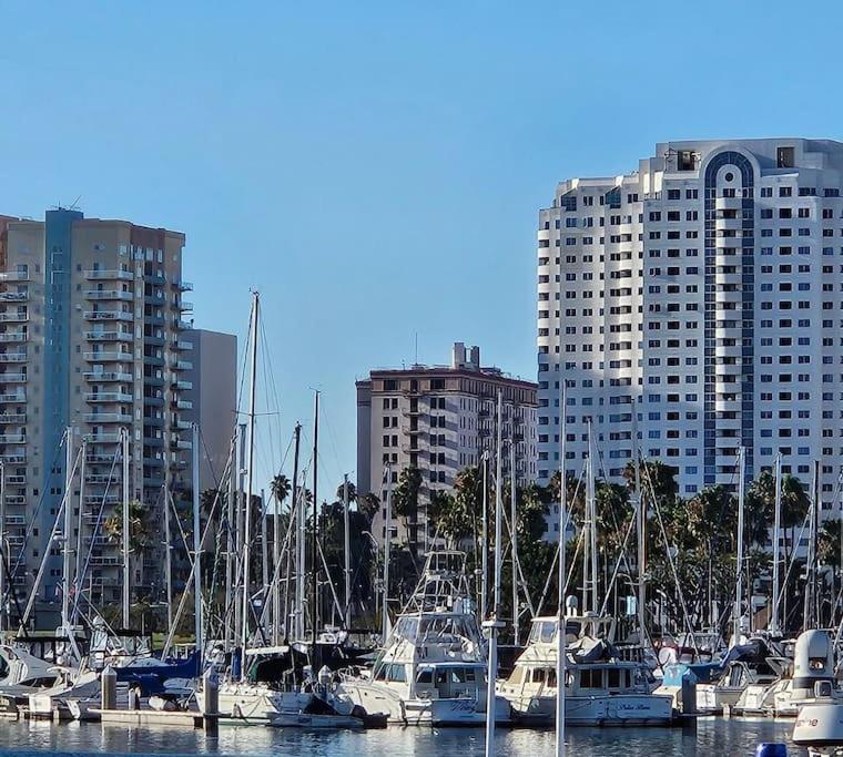 Luxe Convention Center Partial Ocean View With Free Parking Daire