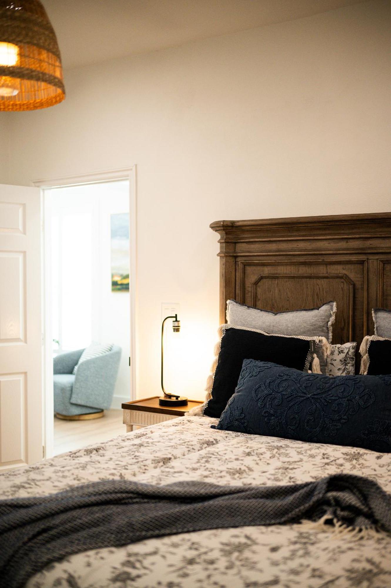 Cozy Retreat Near Downtown - Perfect For Families * Long Beach