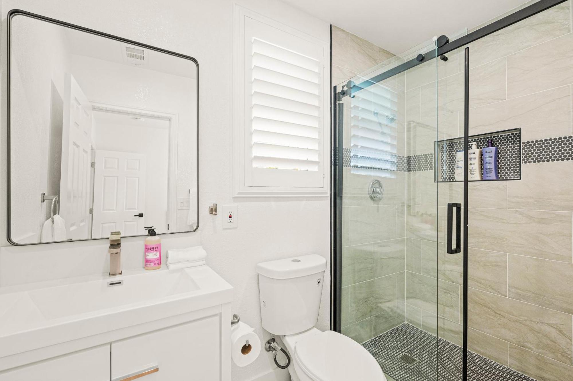 Cozy Retreat Near Downtown - Perfect For Families Tatil Evi