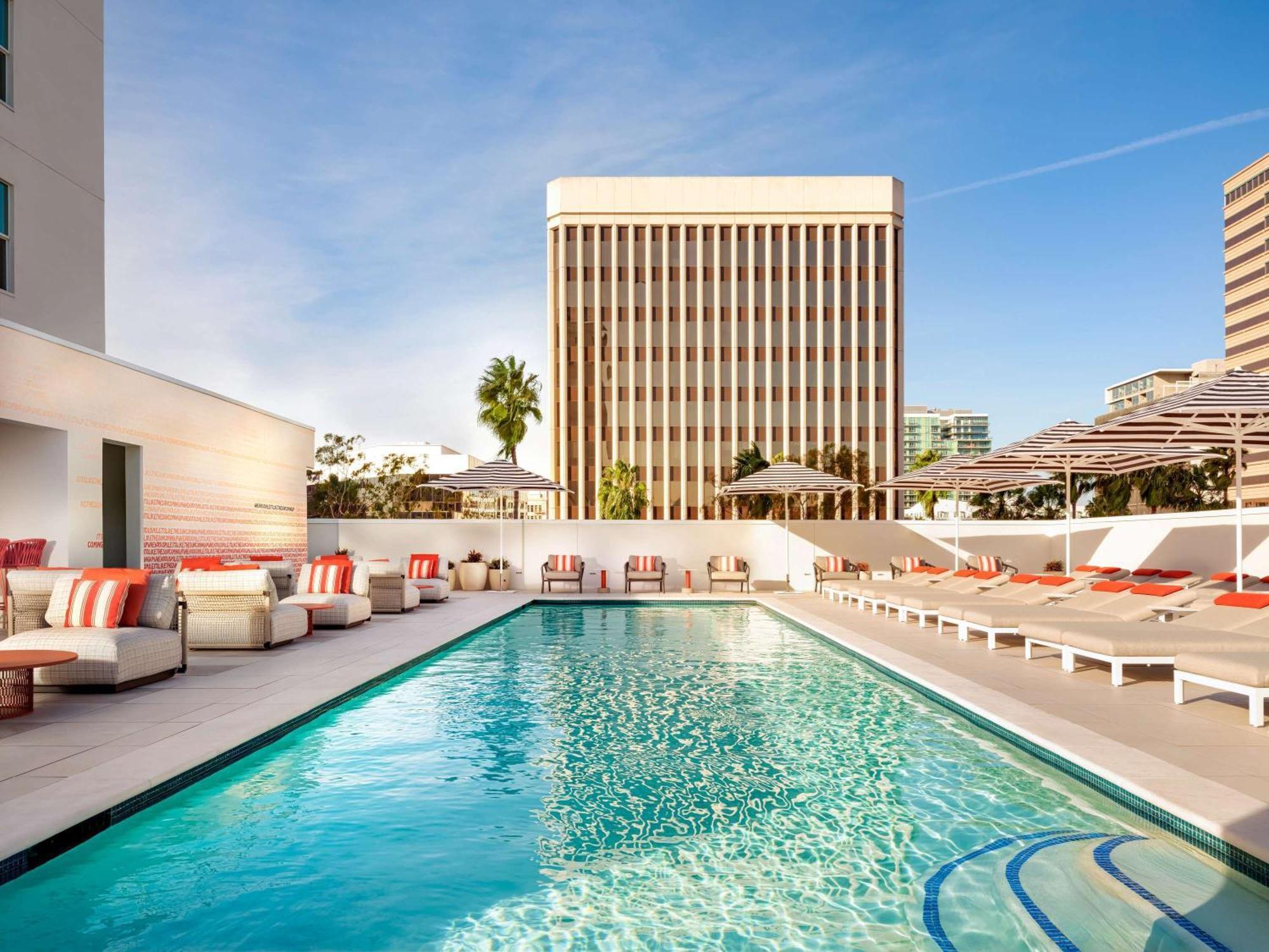 Otel Fairmont Breakers Long