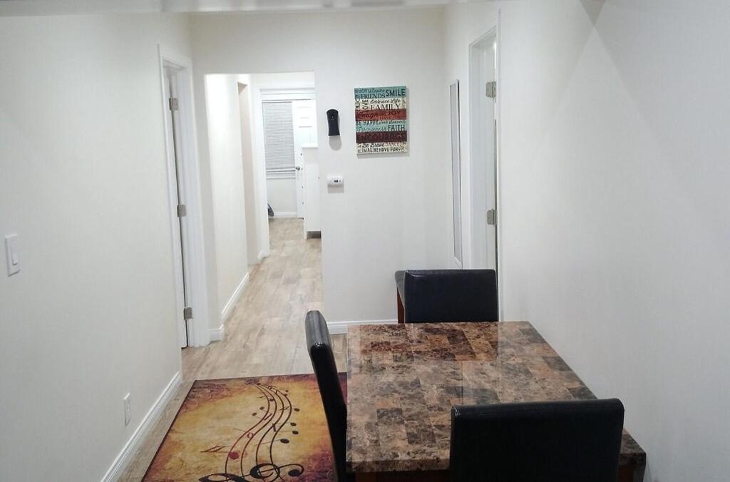 Vacation Unit Is Available For Business And Family Trip Daire