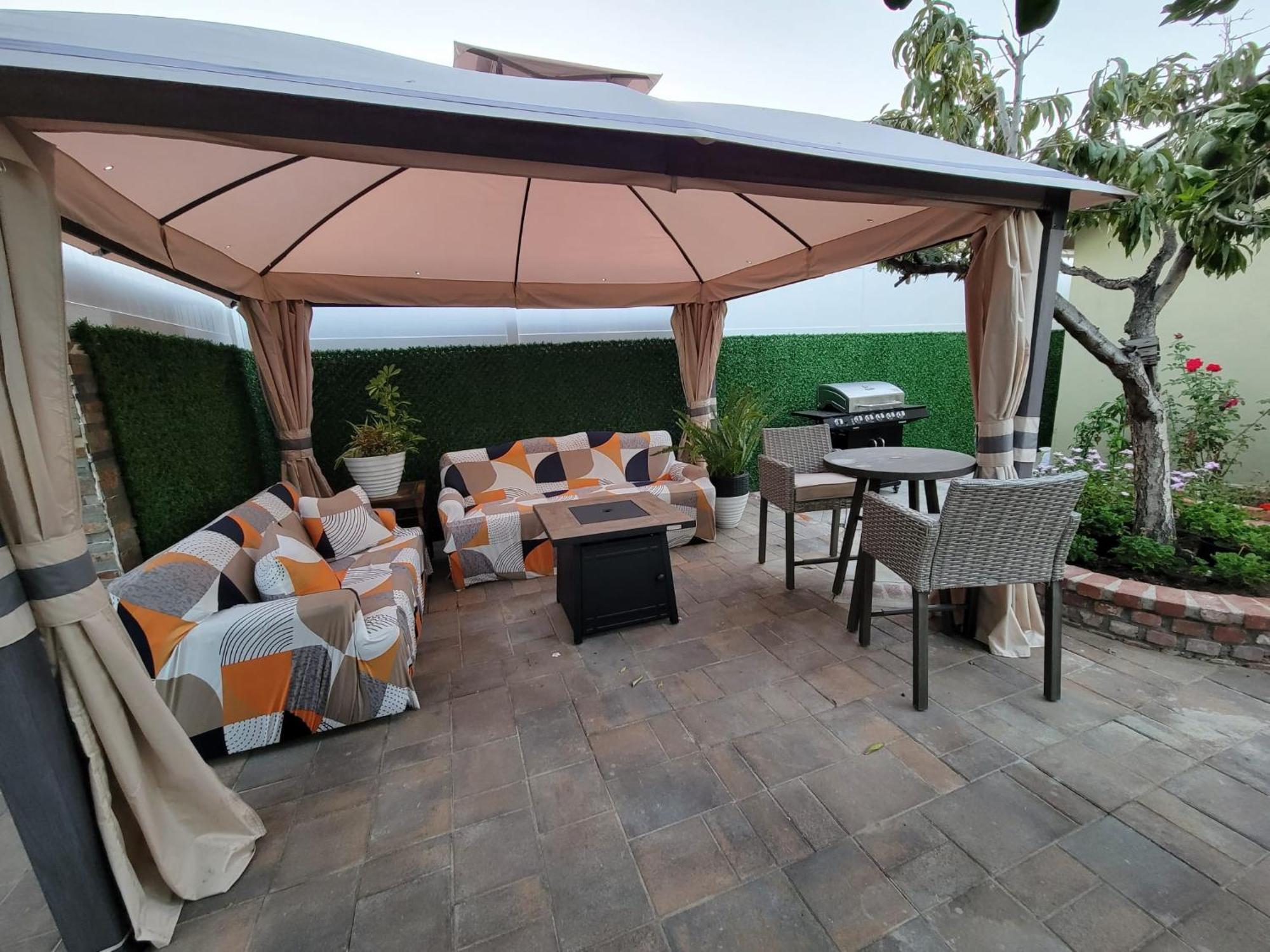 Extremely Chill 3 Bedroom *