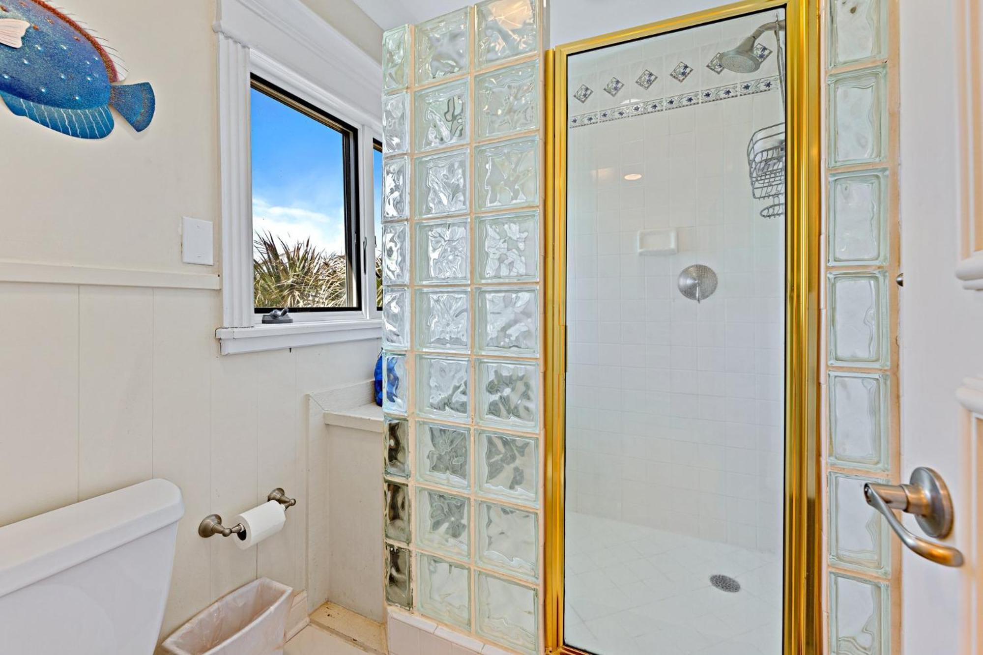 5747s - Large Oceanfront Deck & Tatil Evi