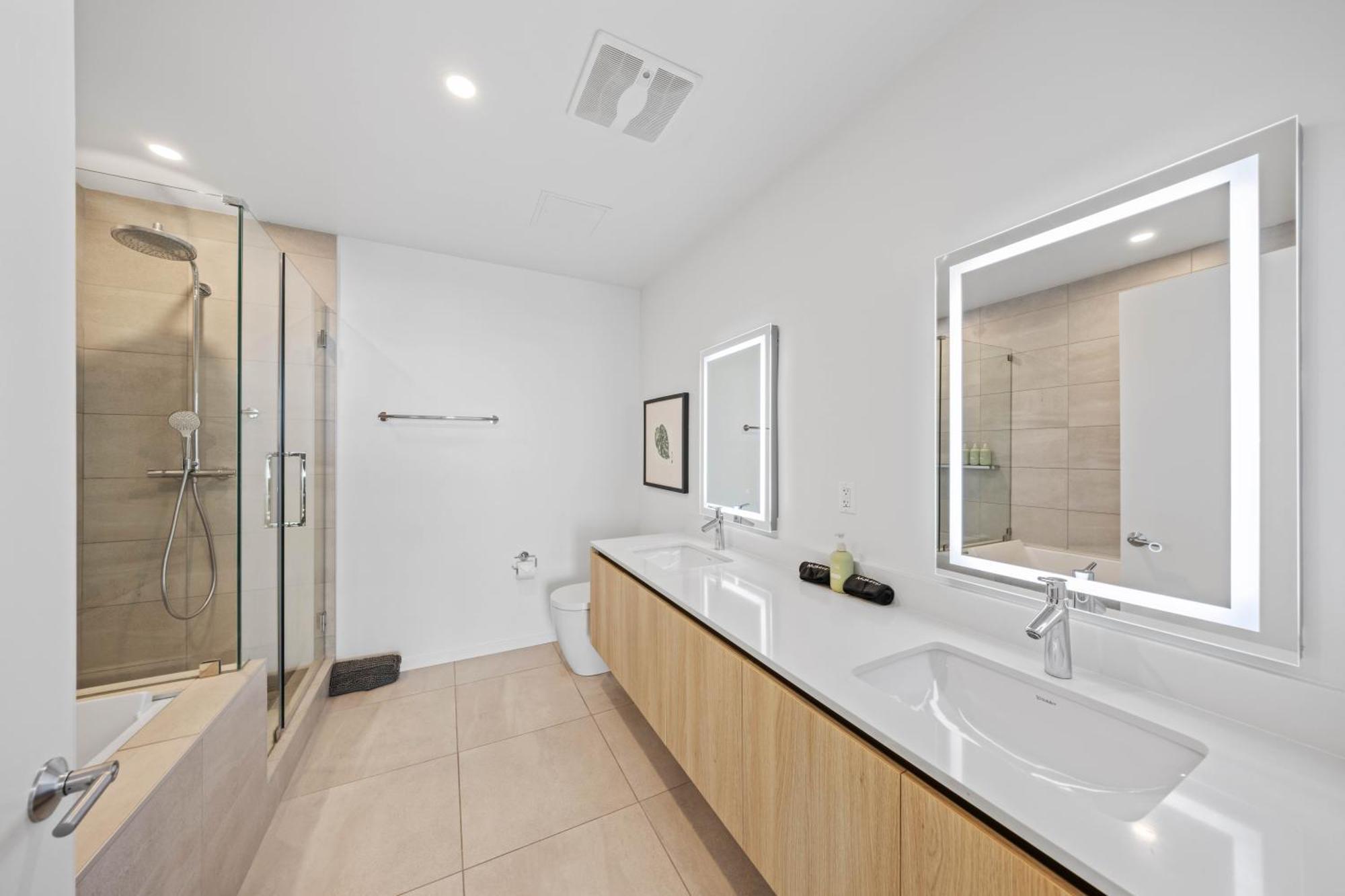 @ Marbella Lane - Downtown Haven In Long Daire Long Beach