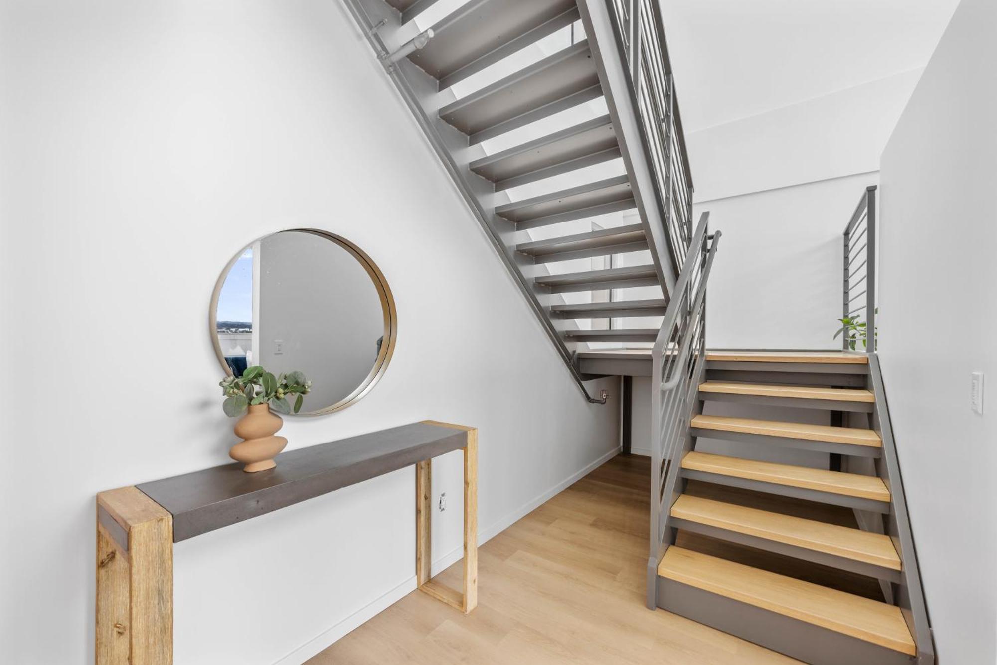 @ Marbella Lane - Downtown Haven In Long Daire *