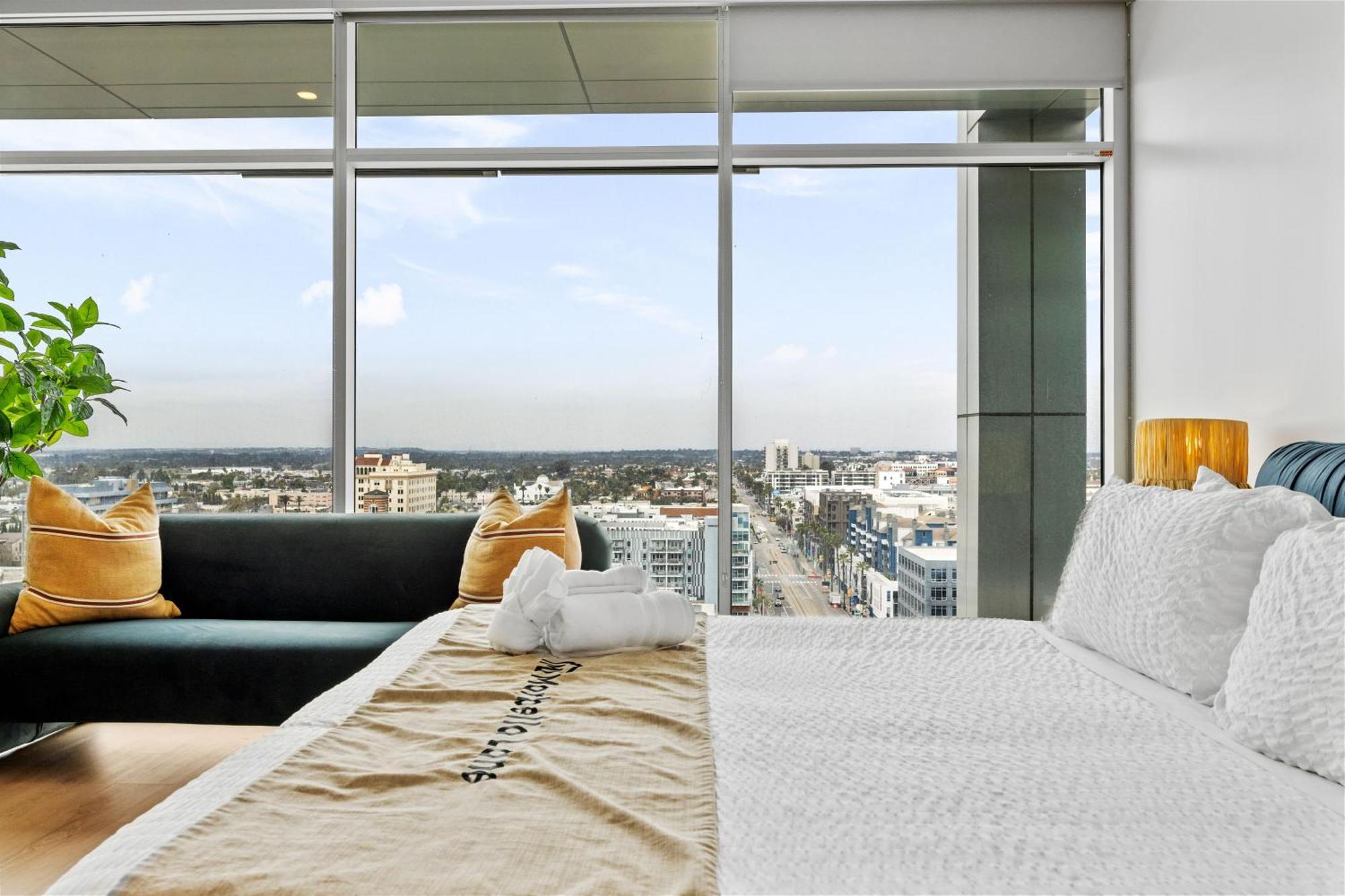Daire @ Marbella Lane - Downtown Haven In Long Long Beach