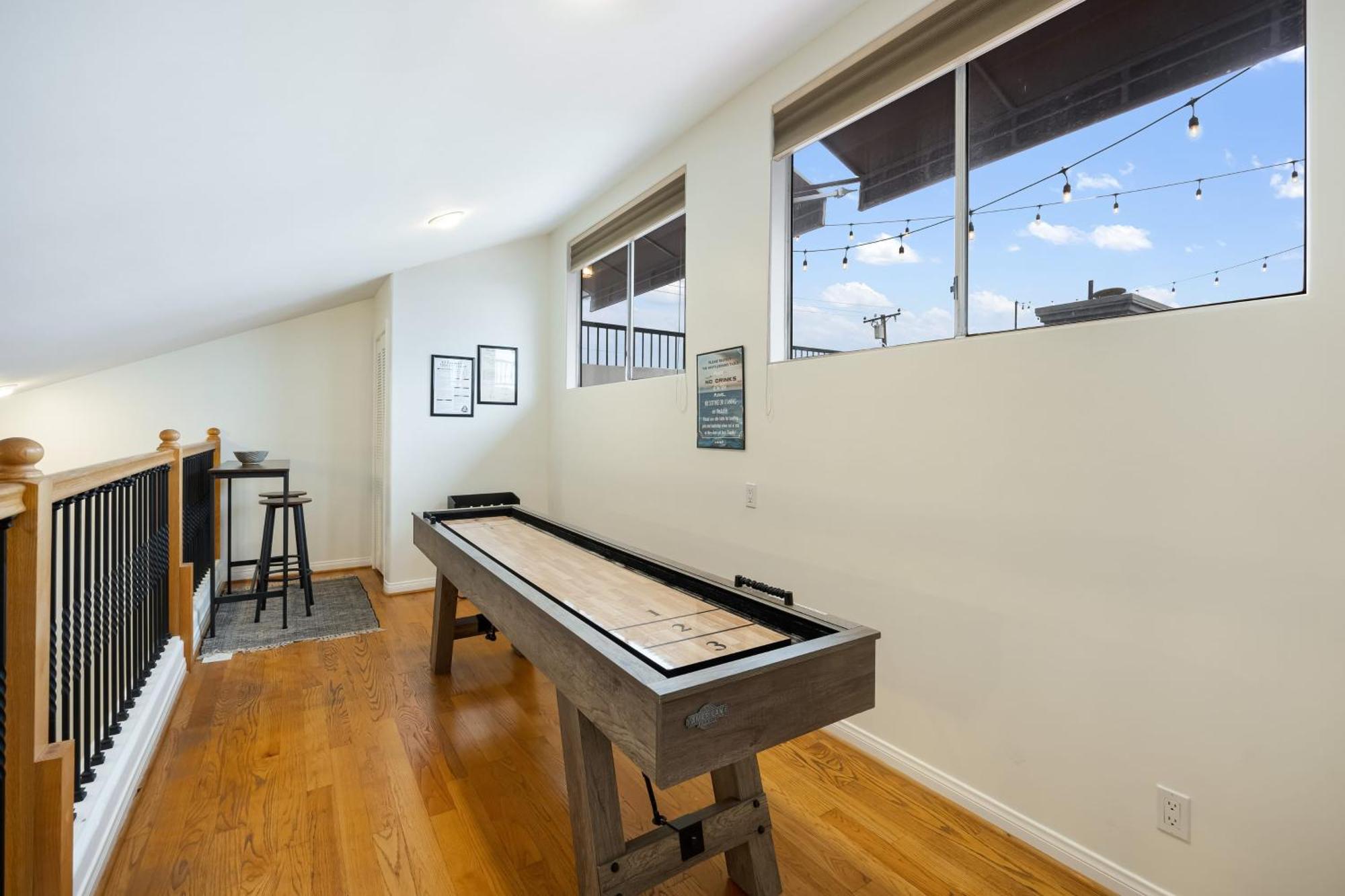 Belmont Shore Retreat Rooftop Lounge Putting Near 2nd Street Beaches *