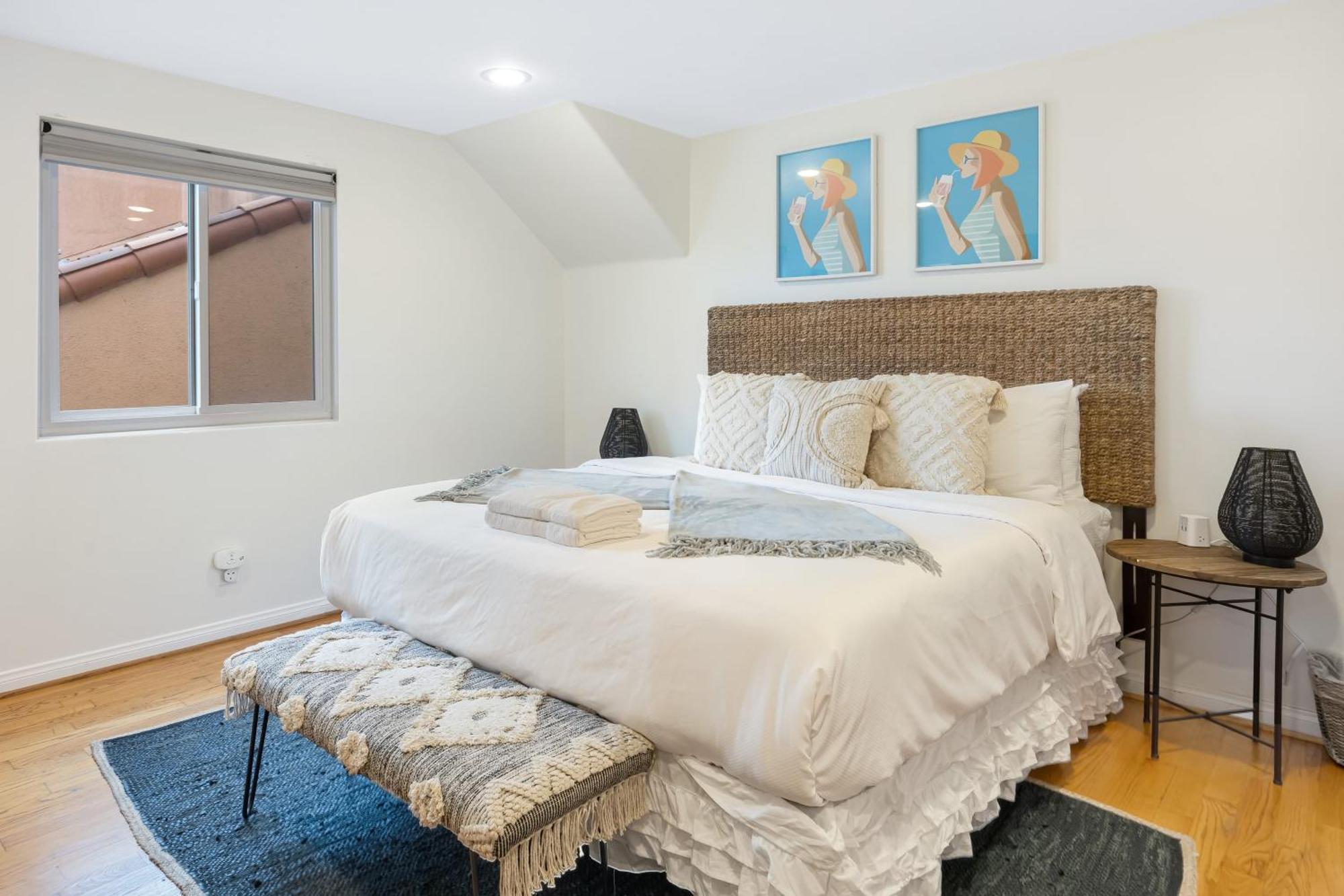 Belmont Shore Retreat Rooftop Lounge Putting Near 2nd Street Beaches *
