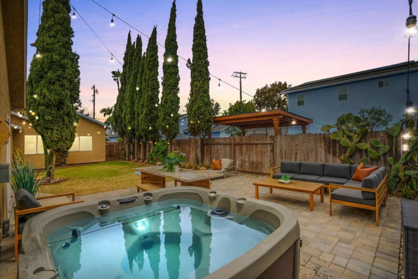 Surfers Dreams - 5min Drive To With Pooltable Long Beach