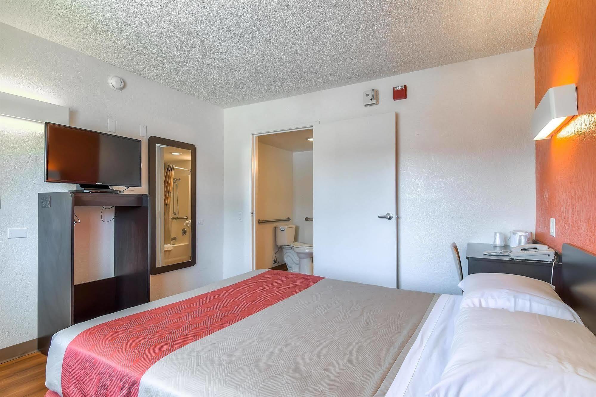 6-long Beach, Ca - Angeles 2*