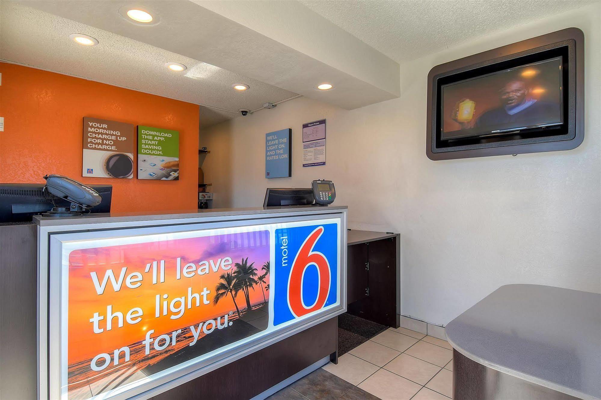 6-long Beach, Ca - Angeles Hotel
