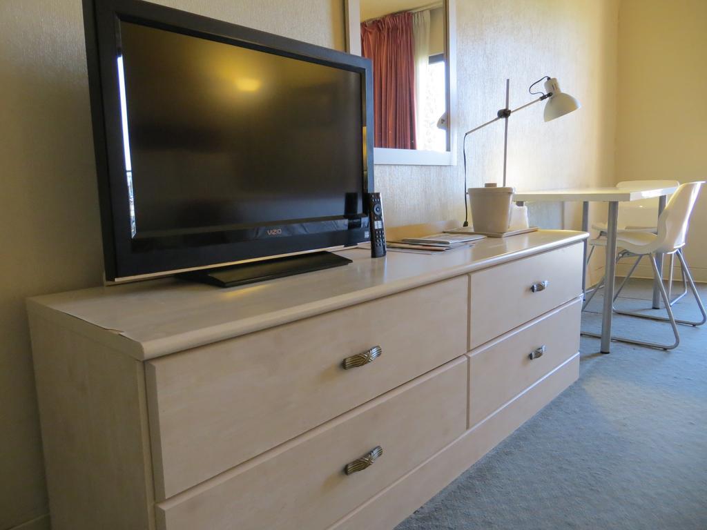 Seaport Marina Motel