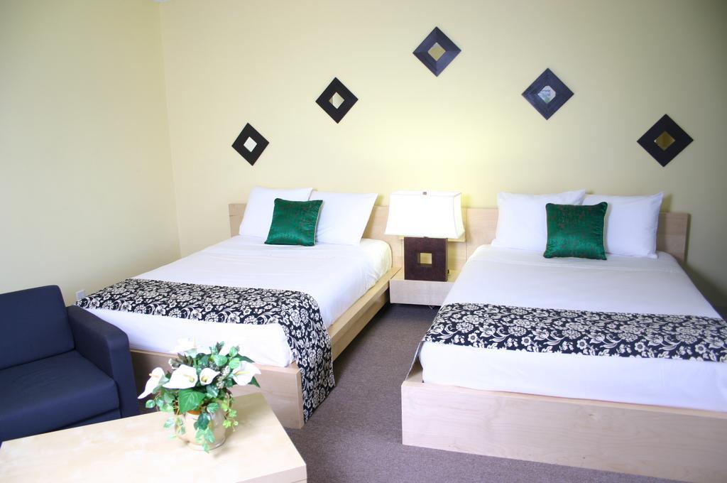 Seaport Marina Motel