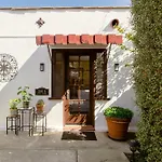Casita Charm, Cozy Character