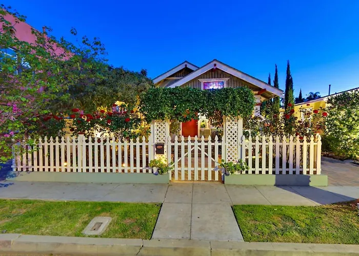 Charming Bungalow, Ac, Hottub, Close To Beach