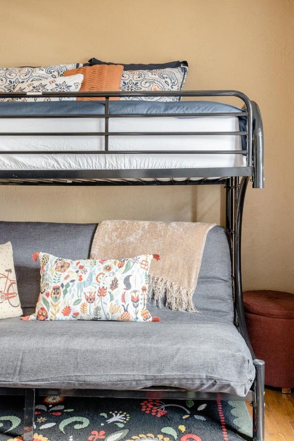 Casita Charm, Cozy Character Long Beach