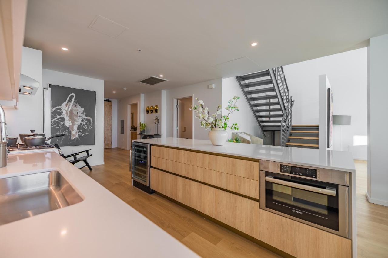 @ Marbella Lane - Penthouse W/ & Ocean Views Apartment *
