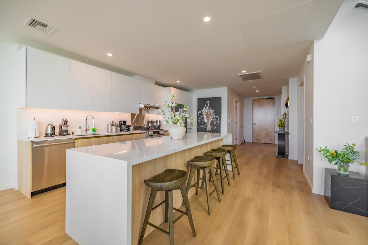 @ Marbella Lane - Penthouse W/ & Ocean Views Apartment *