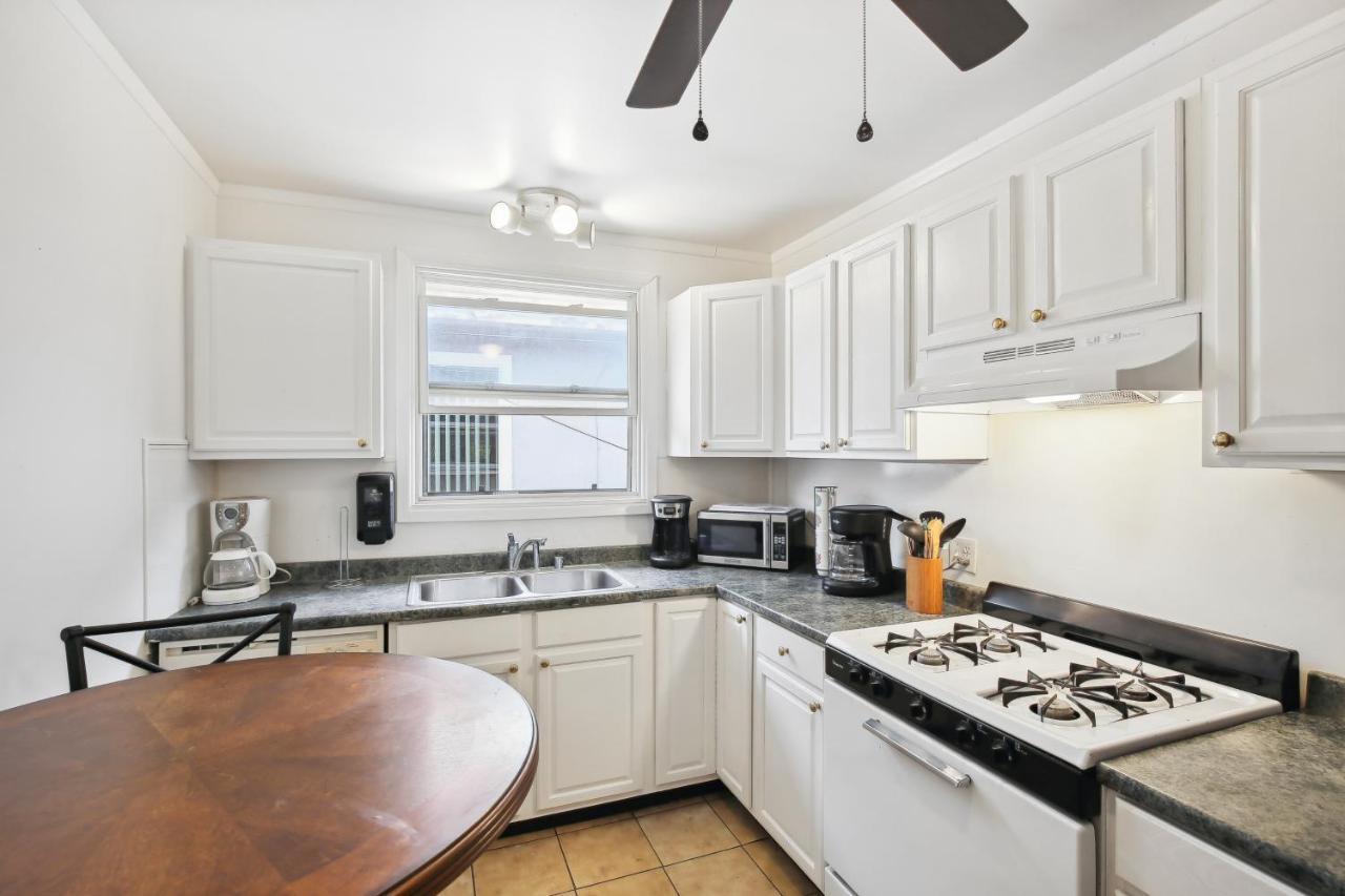 Convenient Long - Walk To Ocean! * Long Beach
