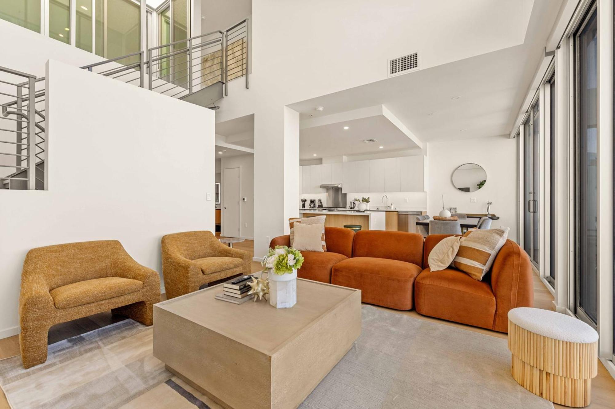 Apartment @ Marbella Lane - Luxe 3br Penthouse In Long Long Beach