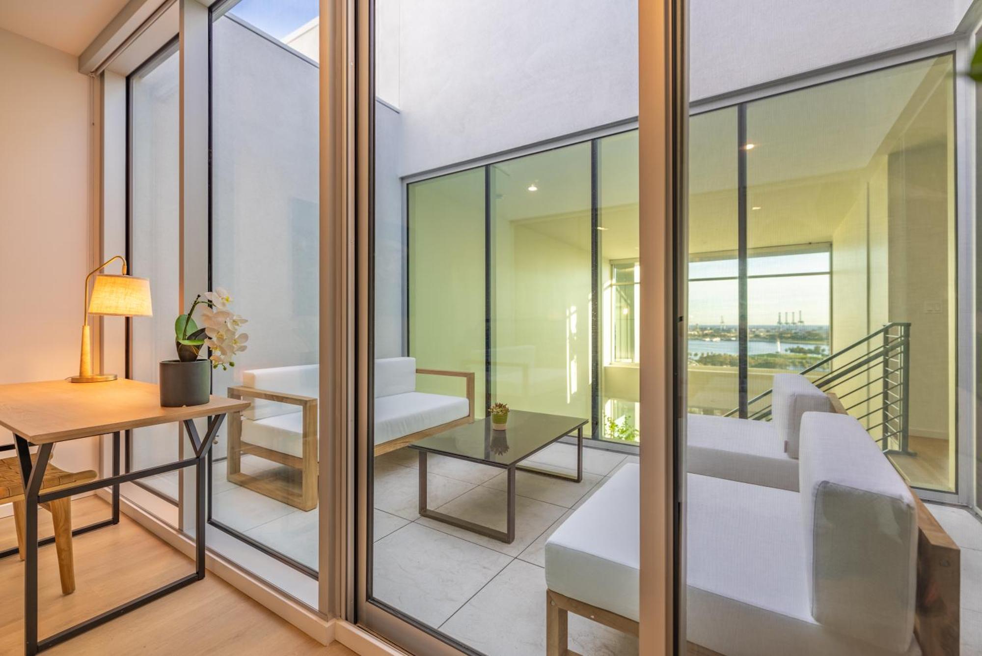 Apartment @ Marbella Lane - Penthouse W/ & Ocean Views *