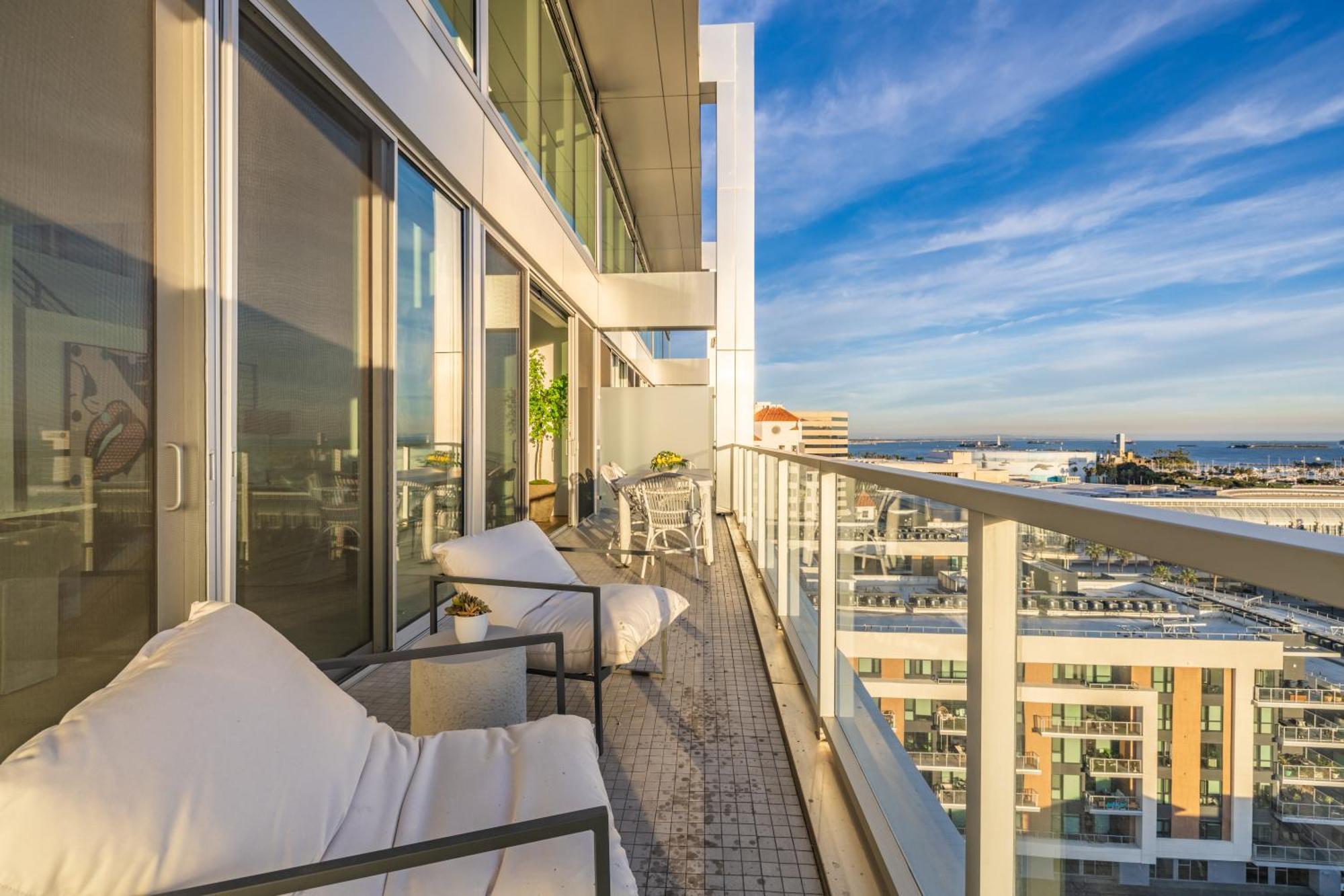 @ Marbella Lane - Penthouse W/ & Ocean Views Apartment