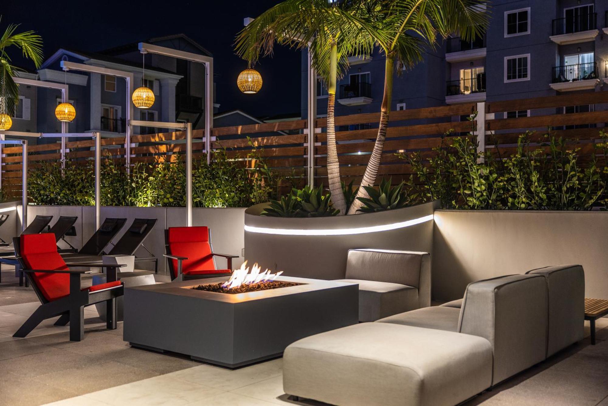 @ Marbella Lane - Luxe 3br Penthouse In Long Apartment *