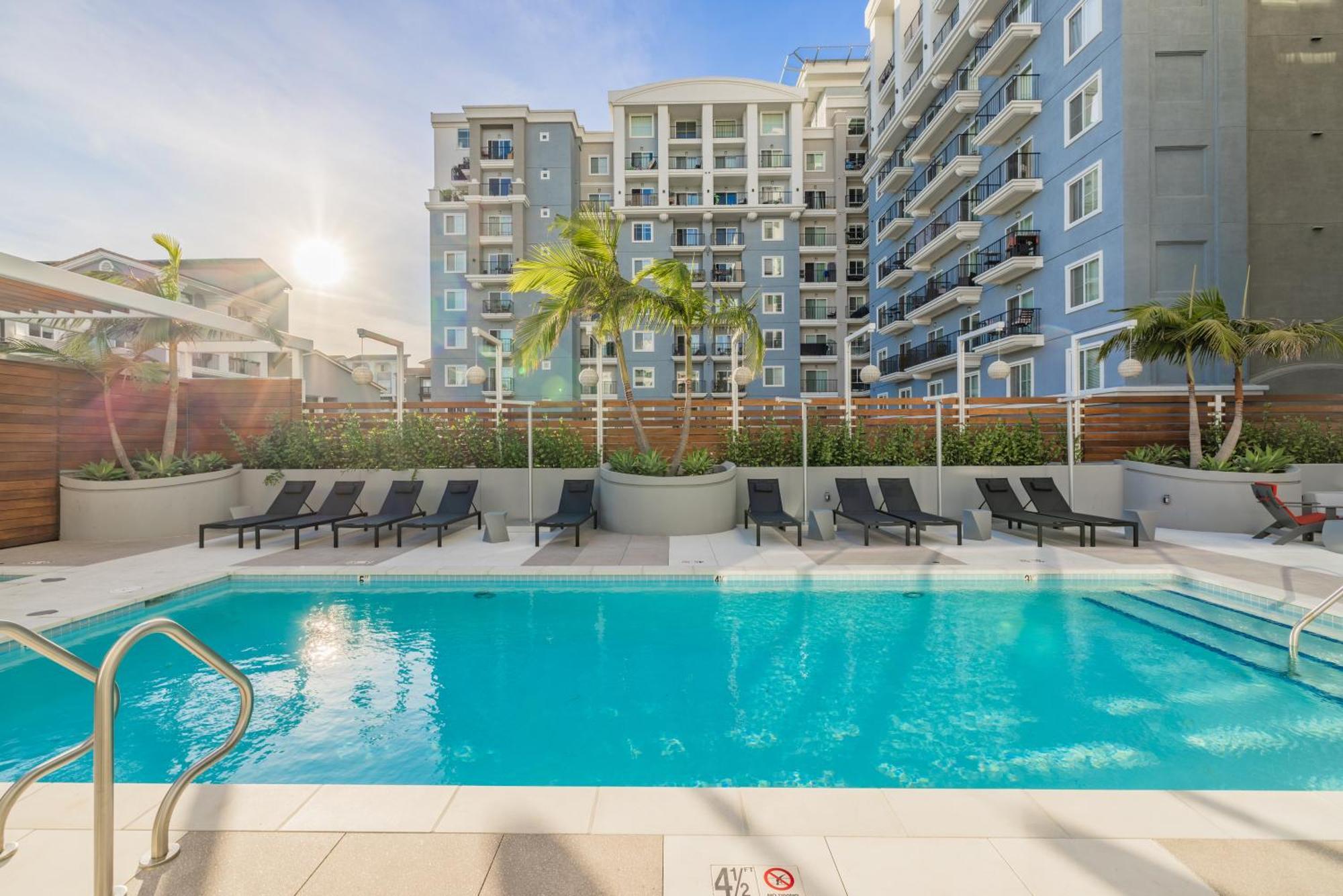 @ Marbella Lane - Luxe 3br Penthouse In Long Apartment *