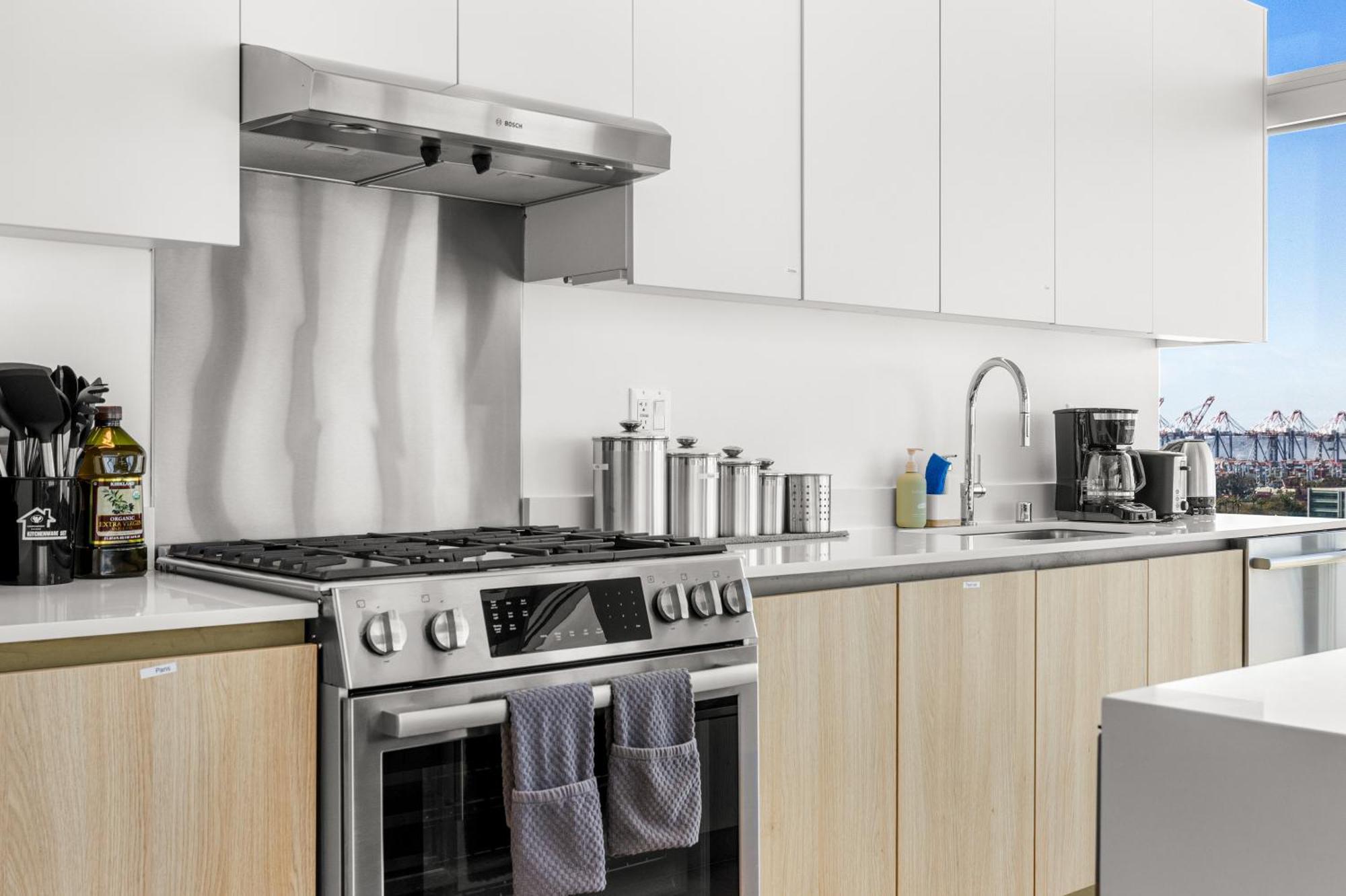 @ Marbella Lane - Luxe 3br Penthouse In Long Long Beach