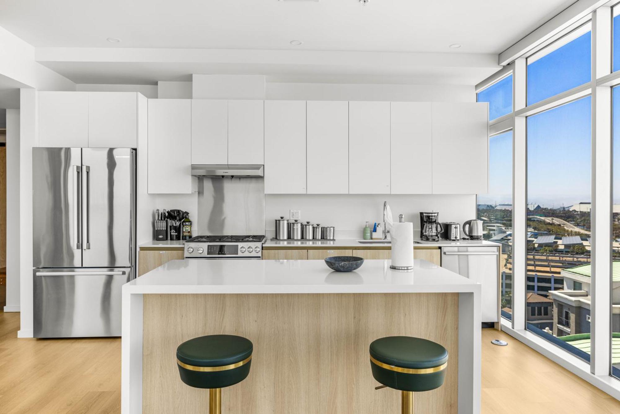@ Marbella Lane - Luxe 3br Penthouse In Long Apartment