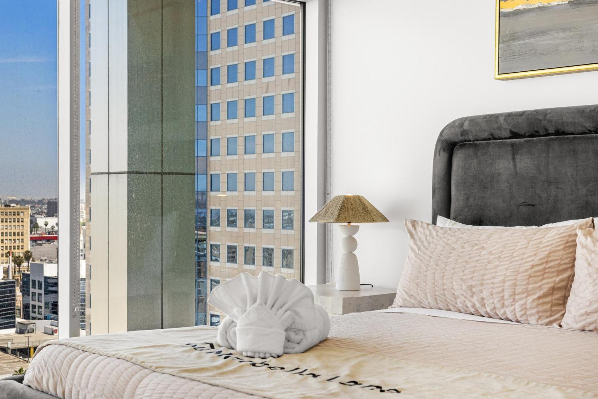 @ Marbella Lane - Luxe 3br Penthouse In Long *