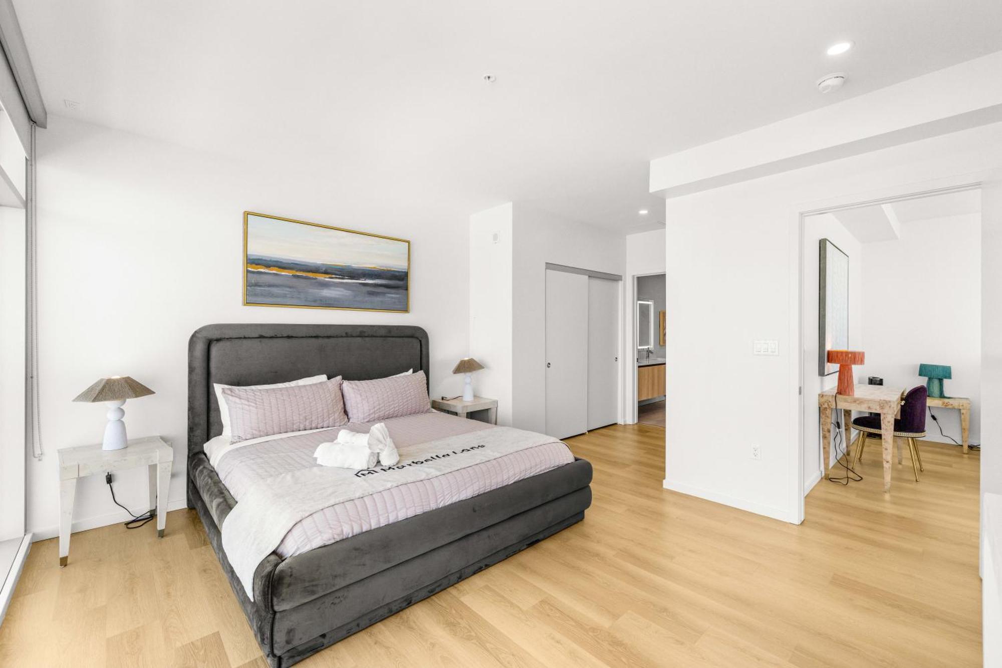 @ Marbella Lane - Luxe 3br Penthouse In Long * Long Beach