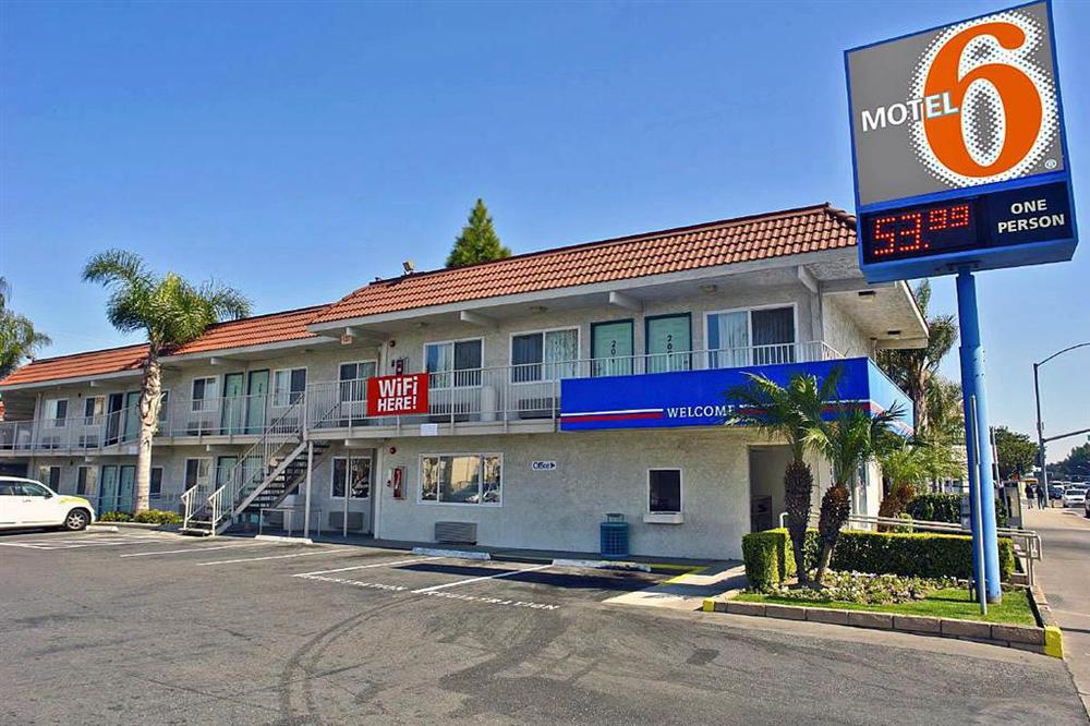 Otel 6-long Beach, Ca - Angeles